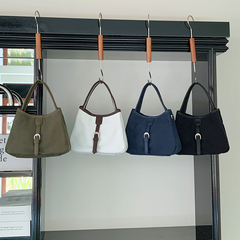 Bolsa Transversal Feminina de  - Korean Street Fashion Female avaliação e preço